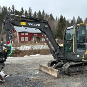 2017 Volvo ECR 58D Bagger - 18.000 EUR