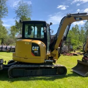 2016 Bagger CAT 305E2 mit Rototilt - 17.000 EUR