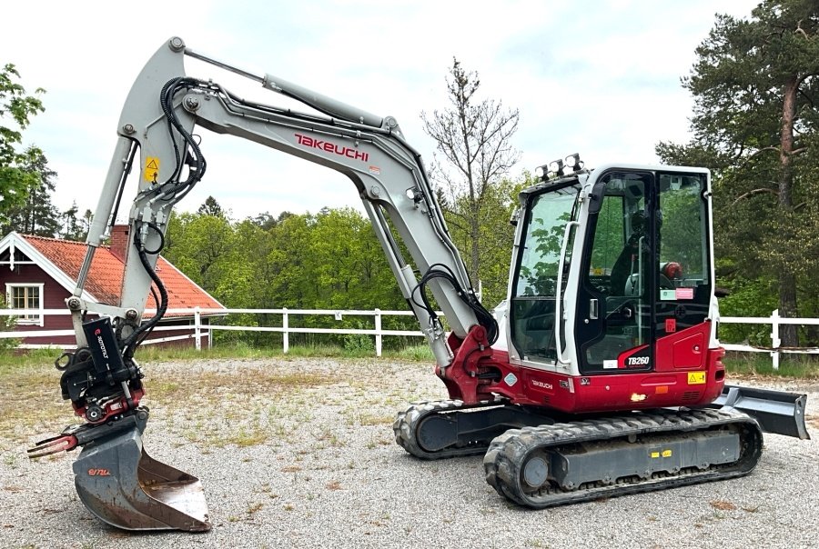 2019 Takeuchi TB260 Bagger mit Rototilt und Anbaugeräten - 20.000 EUR - Image 9
