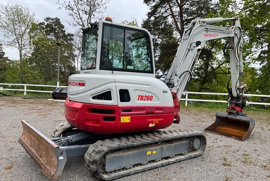 2019 Takeuchi TB260 Bagger mit Rototilt und Anbaugeräten - 20.000 EUR - Image 6